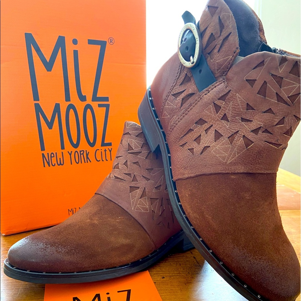 Miz Mooz suede booties